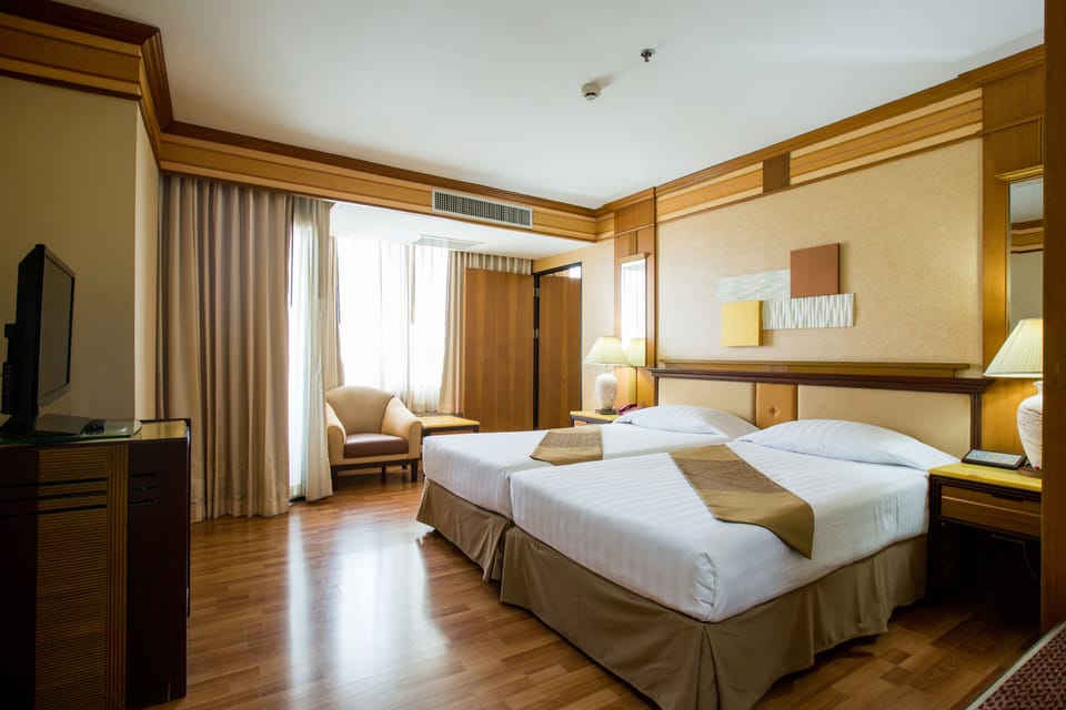 Executive Room | In-room safe, desk, blackout drapes, free WiFi