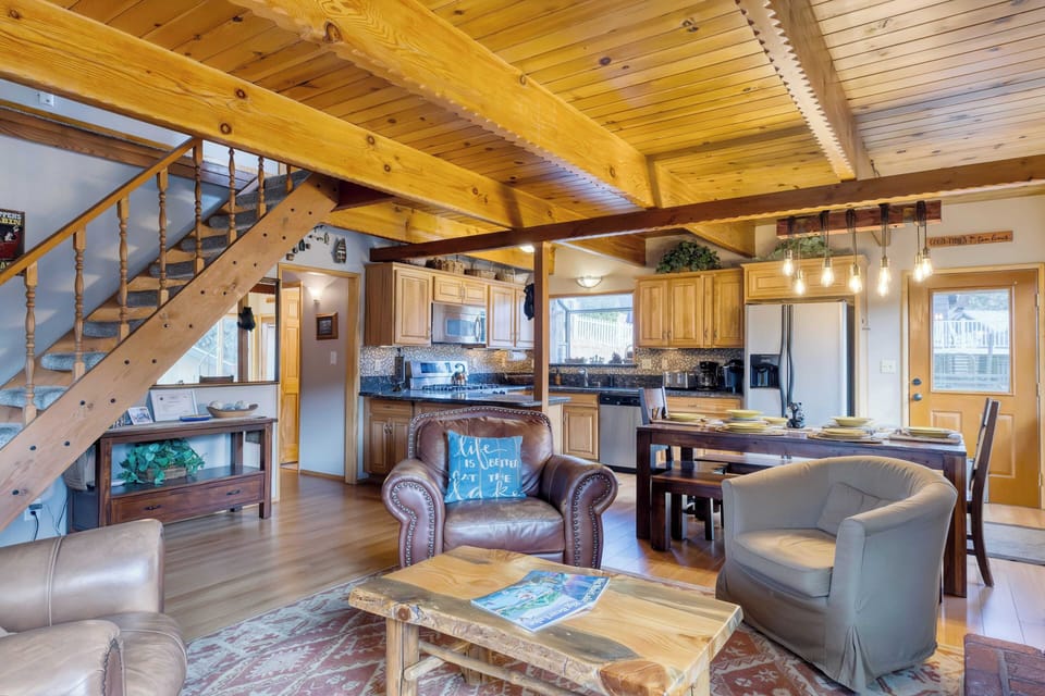 House (4 Bedrooms) | Interior