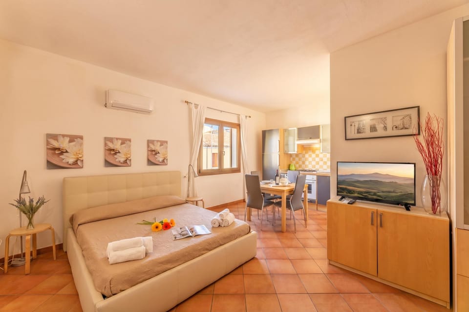 Standard Studio (Cristal Blu Mono 3 With Shared Pool) | Free WiFi, bed sheets