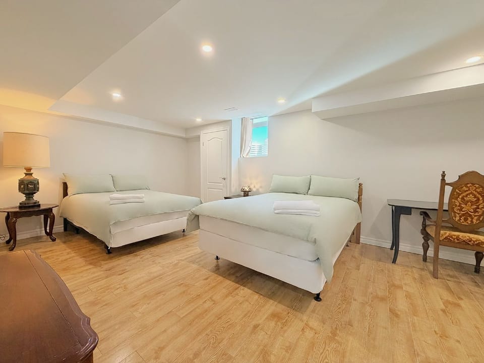 Family Quadruple Room, Private Bathroom | Egyptian cotton sheets, premium bedding, desk, laptop workspace