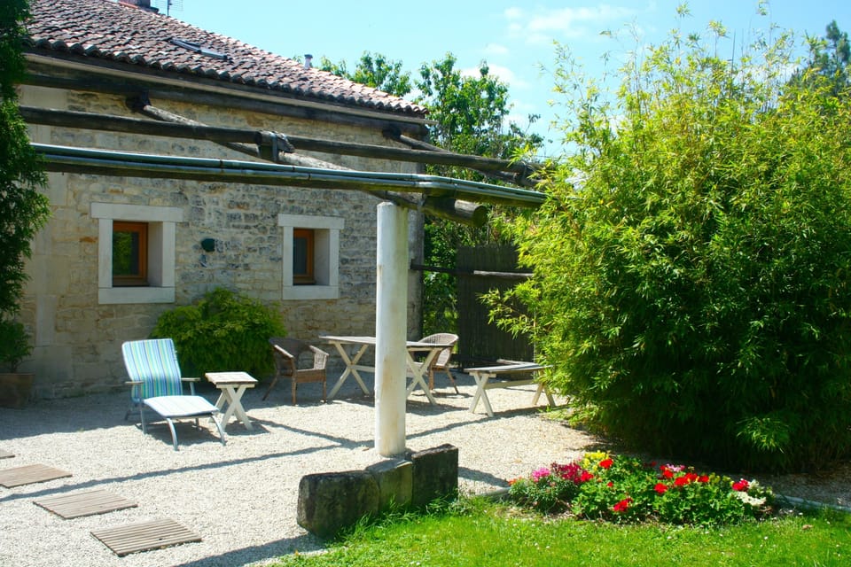 L'Ecurie's terrace