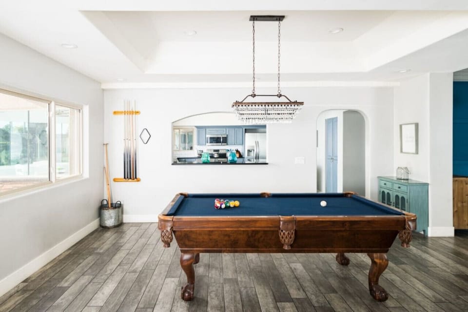 Have you ever seen a pool table in the middle of a room? It`s like having a game night in the heart of our home