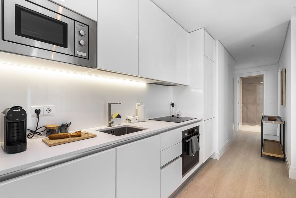 One Bedroom Superior Apartment | Private kitchen | Full-size fridge, microwave, oven, stovetop