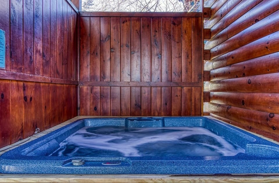 Private hot tub
