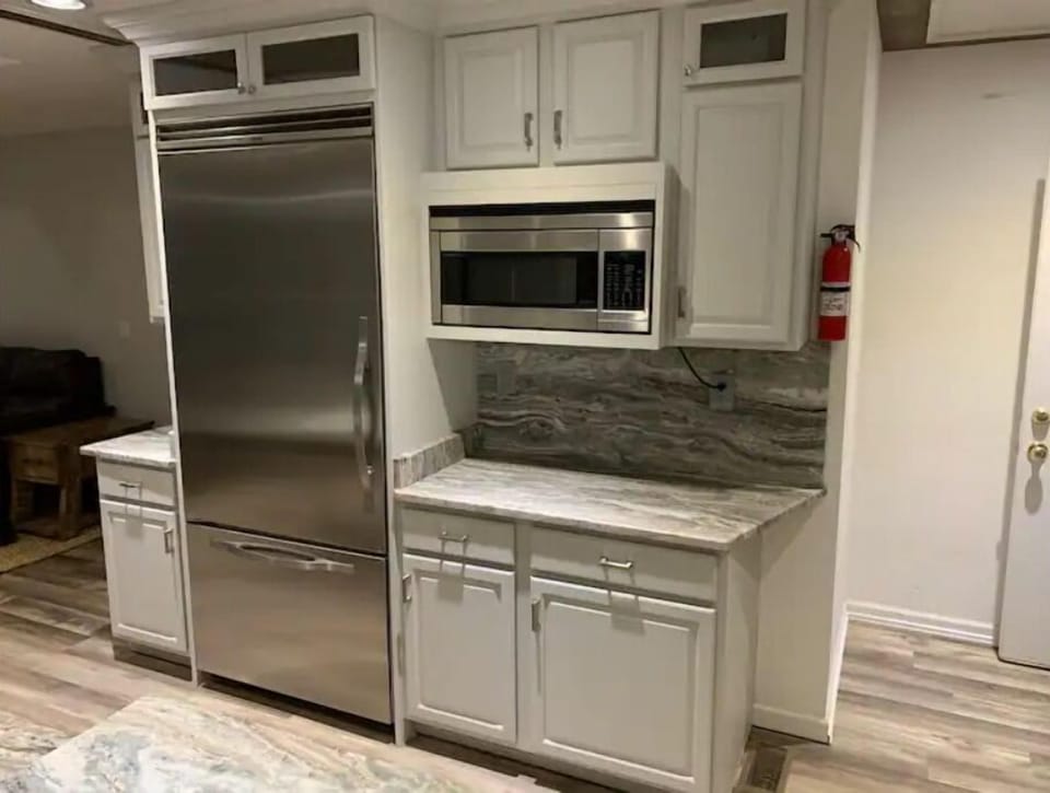 Built-in 36" Refrigerator with lower Freezer Drawer