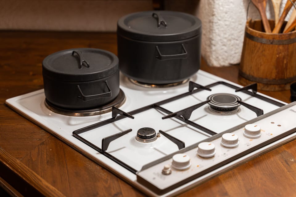 Deluxe Apartment | Private kitchen | Espresso maker, coffee/tea maker, fridge, microwave