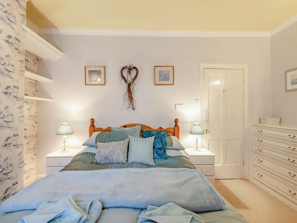 Double bedroom | Harvey Cottage, Colyton, near Lyme Regis