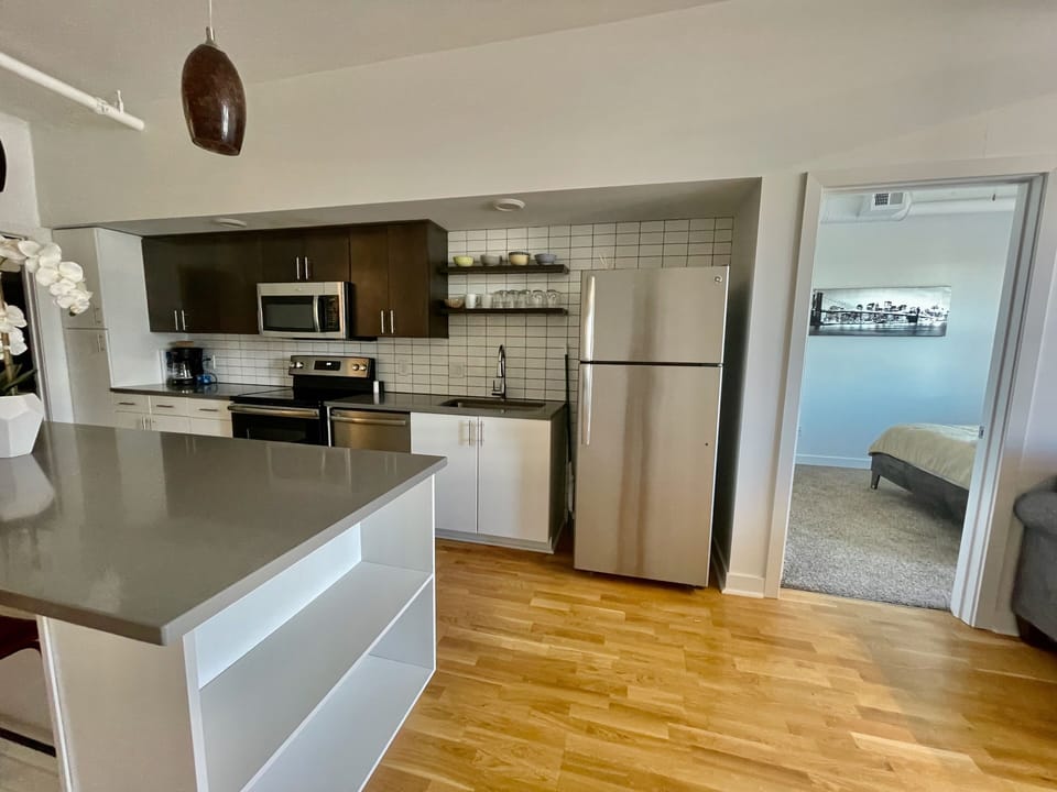 Kitchen in 401