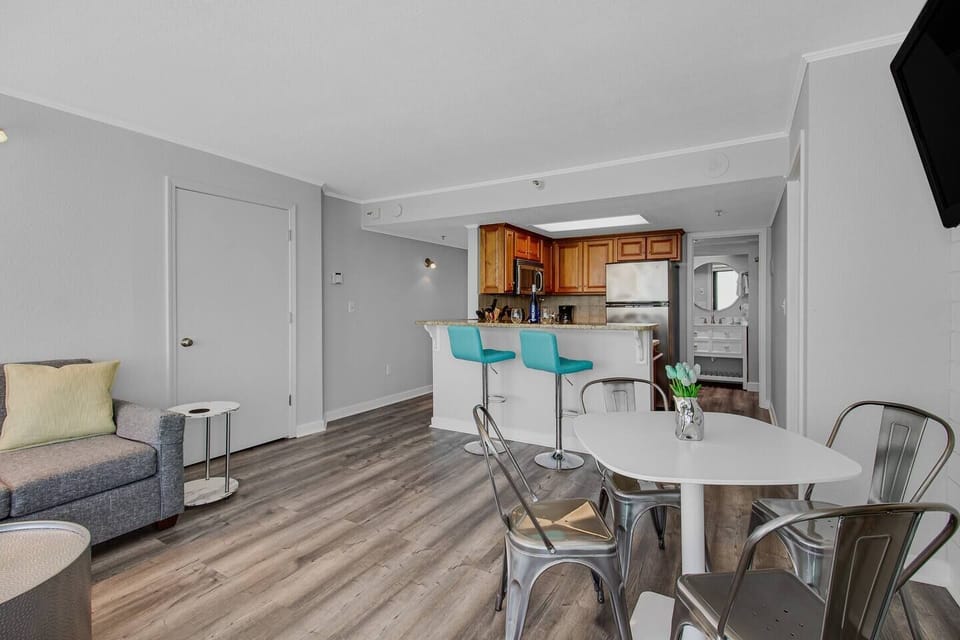 Intelligently designed interior for your convenience