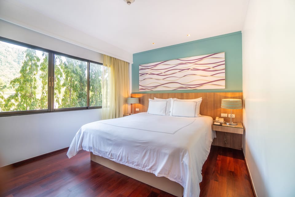 1 bedroom, minibar, in-room safe, desk