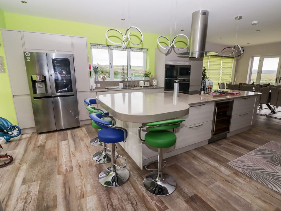 Fridge, dishwasher, electric kettle, toaster