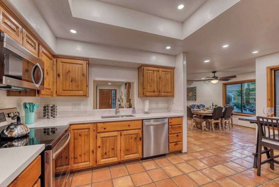 Open Kitchen