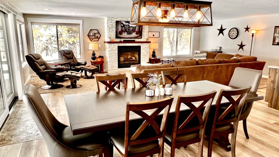 Open kitchen, dining and living