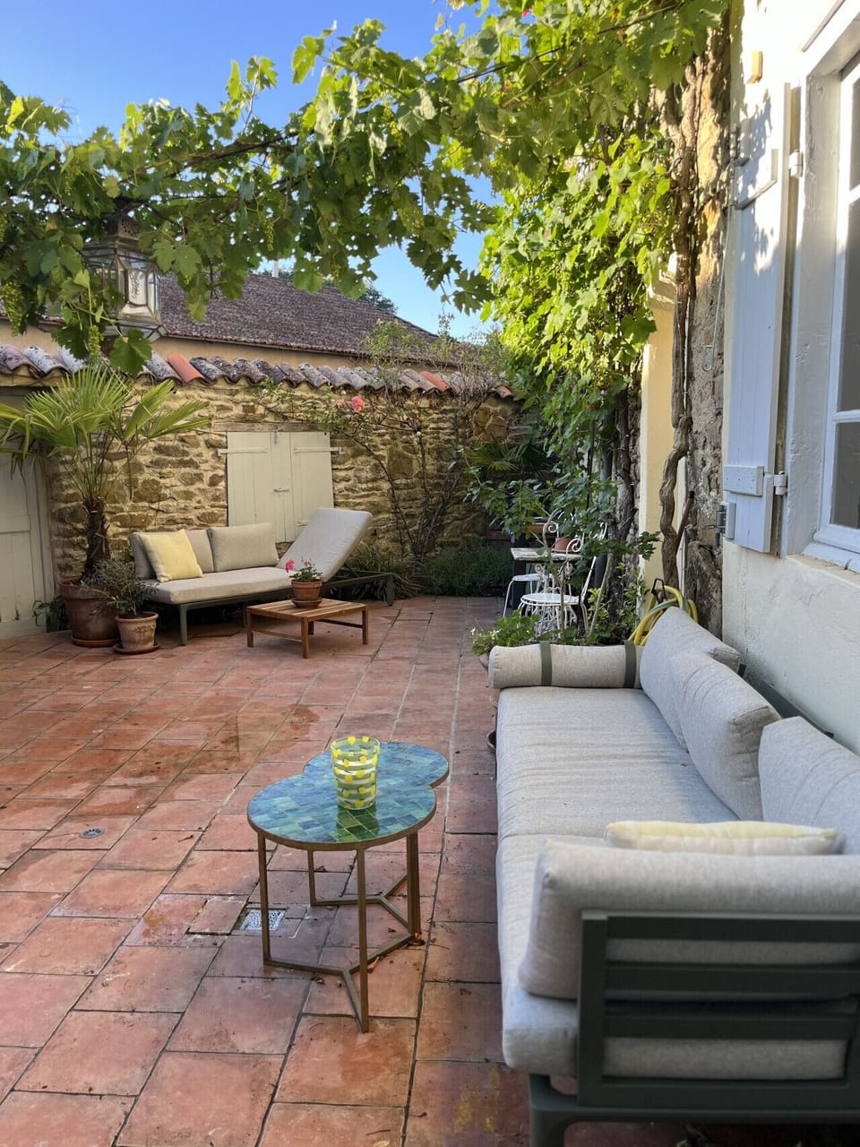 Private courtyard with ample seating to soak up the sun!