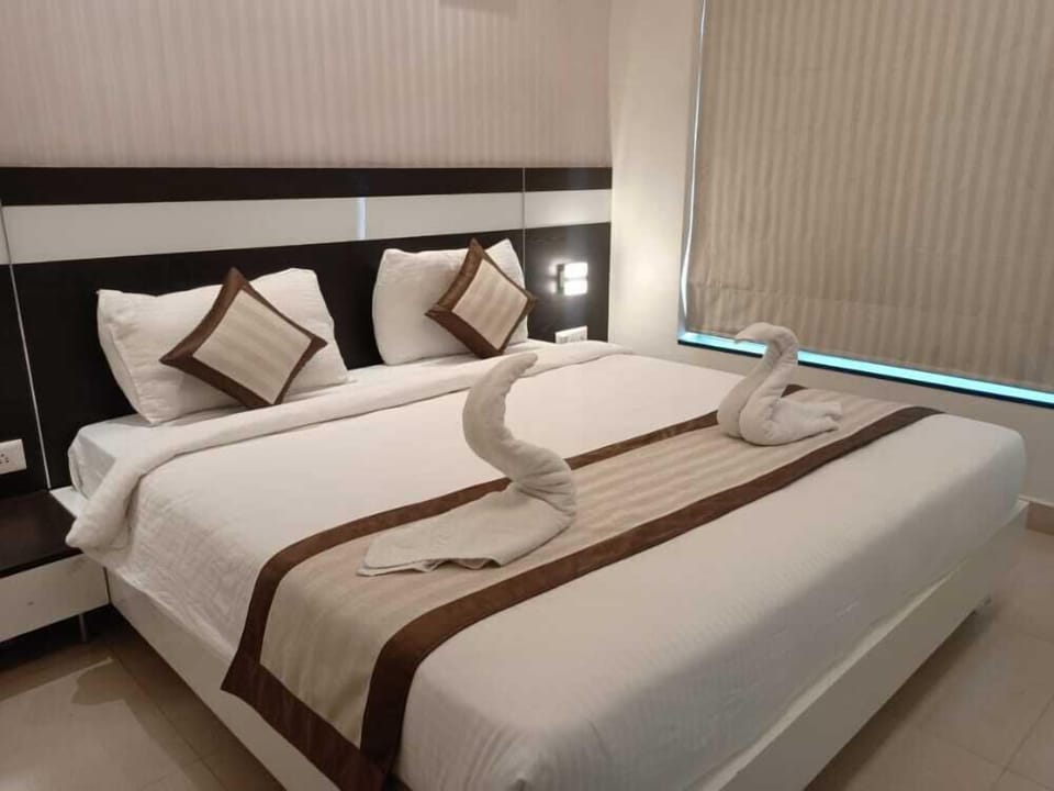 Deluxe Double Room | Egyptian cotton sheets, premium bedding, down comforters, pillowtop beds