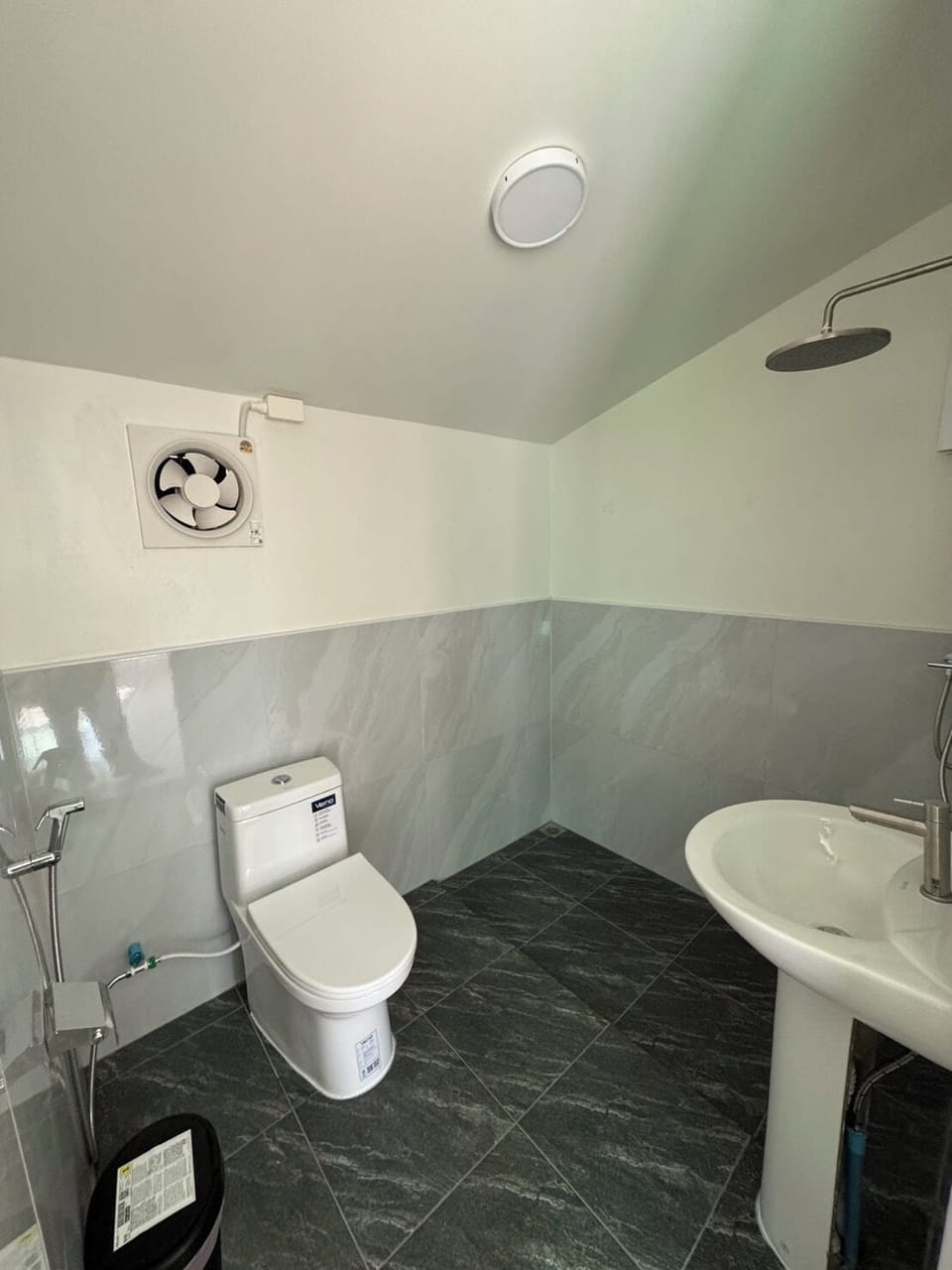 Rimna Family House | Bathroom | Hair dryer