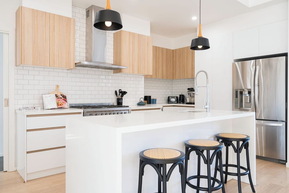 Modern kitchen with everything you need to entertain