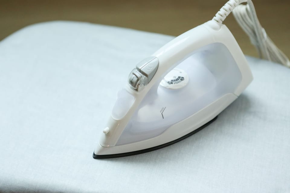Iron/ironing board