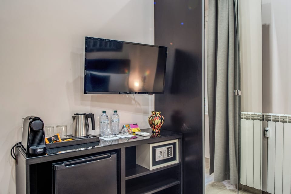 Premium Double Room | Bathroom | Shower, rainfall showerhead, hair dryer, slippers