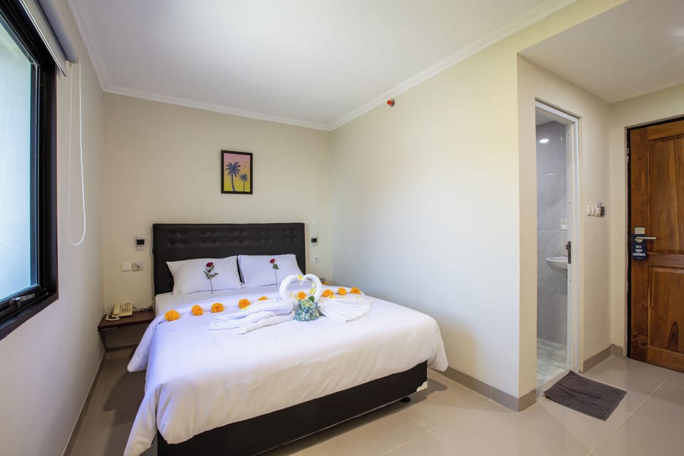 Standard Double Room | Desk, soundproofing, free WiFi, bed sheets