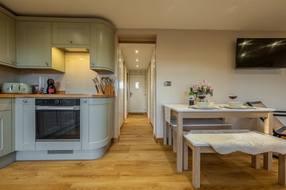Ground floor: Kitchen and dining area