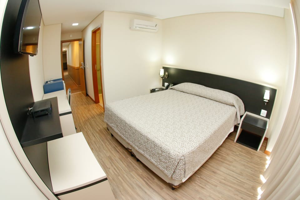 Room | Free WiFi, bed sheets