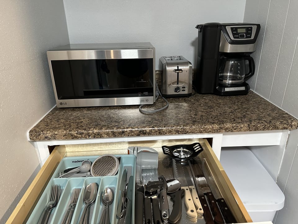 Fully equipped kitchen