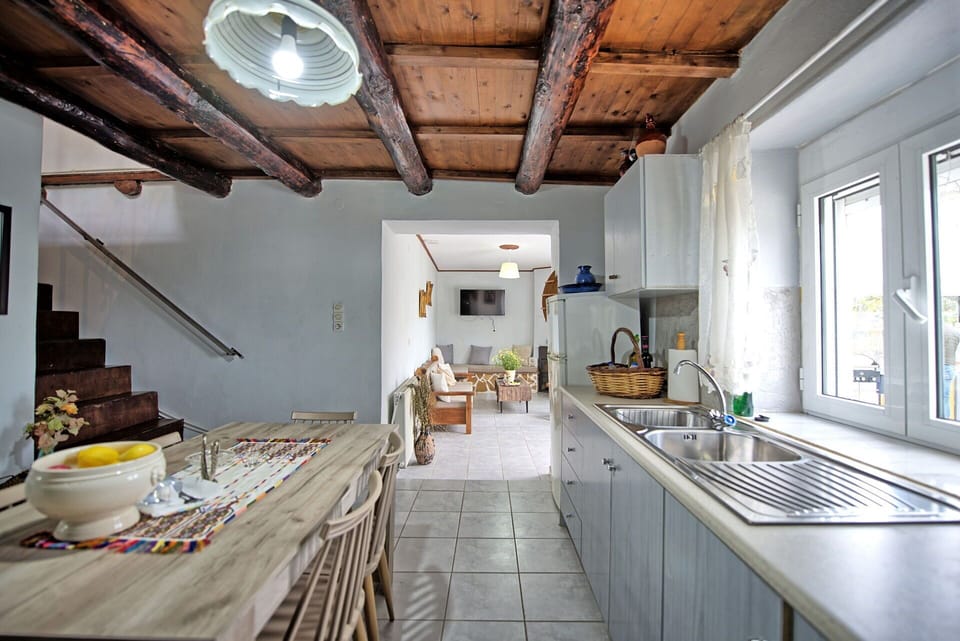 Dining Room, Kitchen