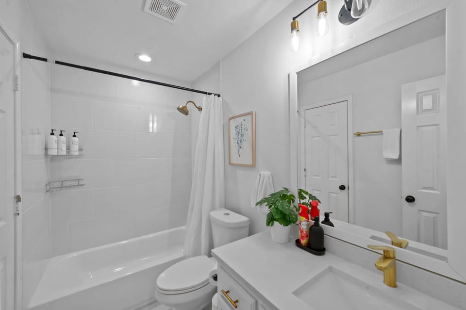 Towels, hair dryer etc provided