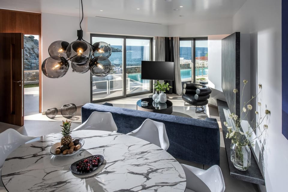 House | 8 bedrooms