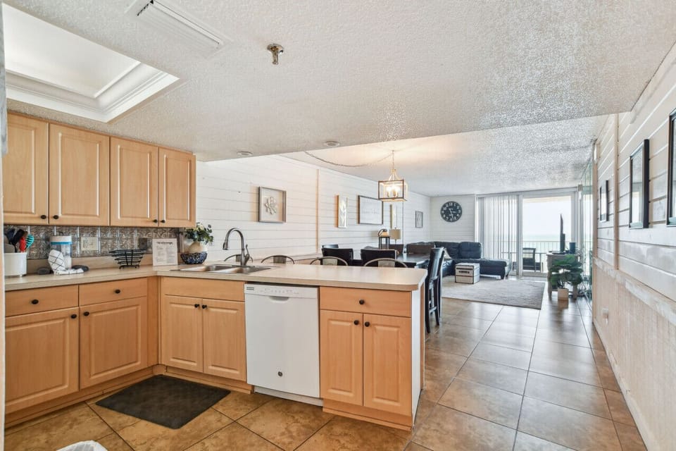 spacious fully equipped kitchen
