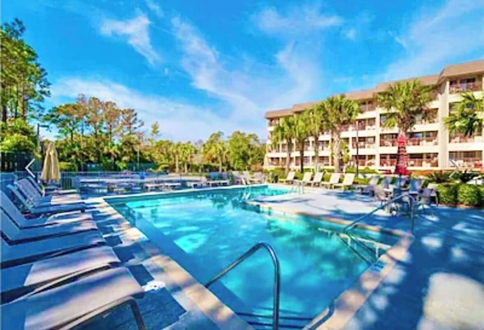 Private pool - smaller of the two on the resort