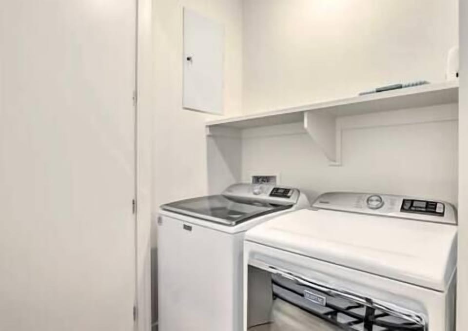 full sized washer and dryer