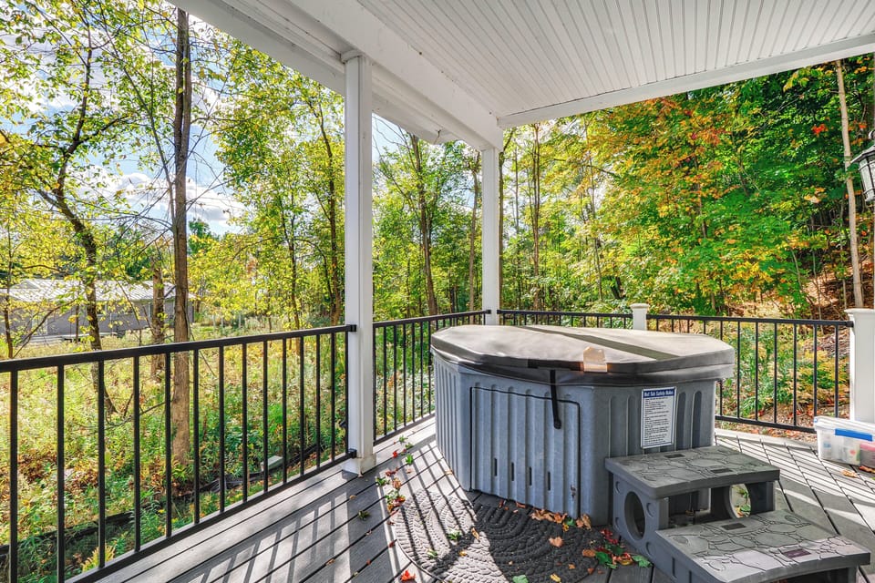 Covered Deck | Private Hot Tub