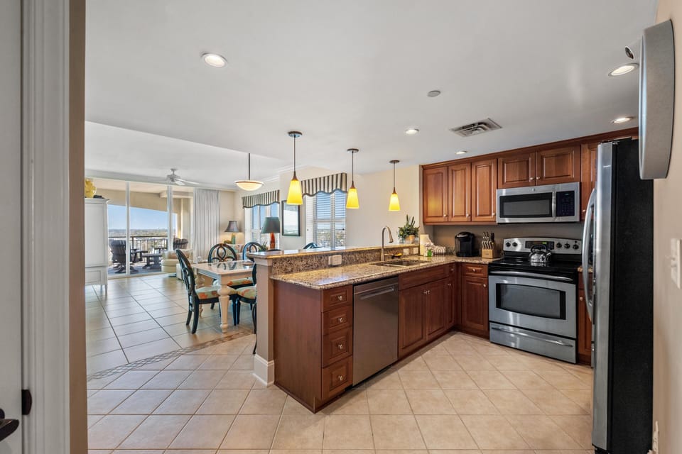 Fully equipped kitchen