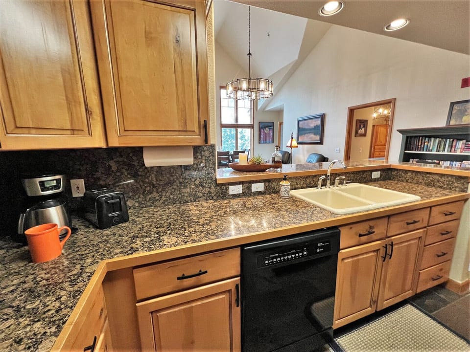 Fully equipped kitchen