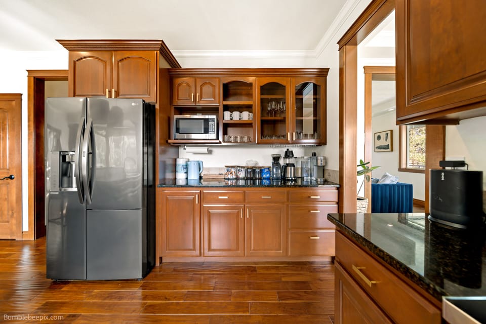 Wake up to a fully stocked coffee and tea bar!