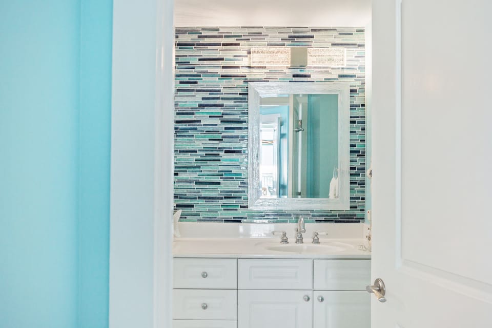 Waterscape B500 Master Bathroom