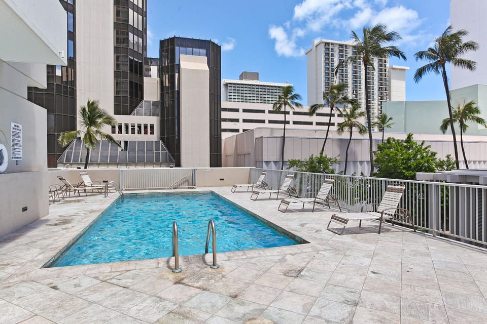 Marine Surf Pool