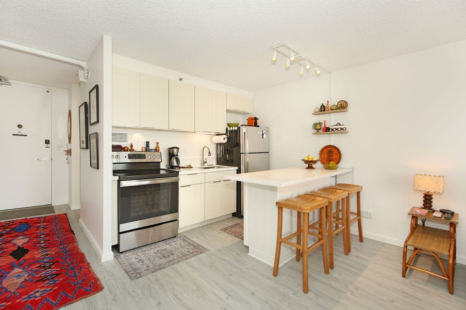 Compact yet Full Kitchen