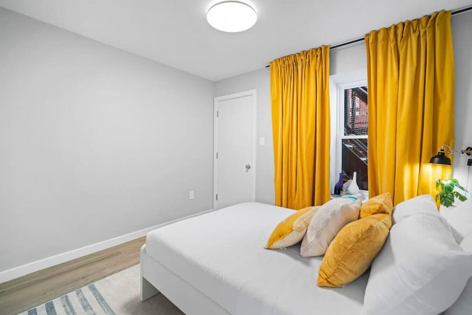 Bedroom 3 with Full size bed.
