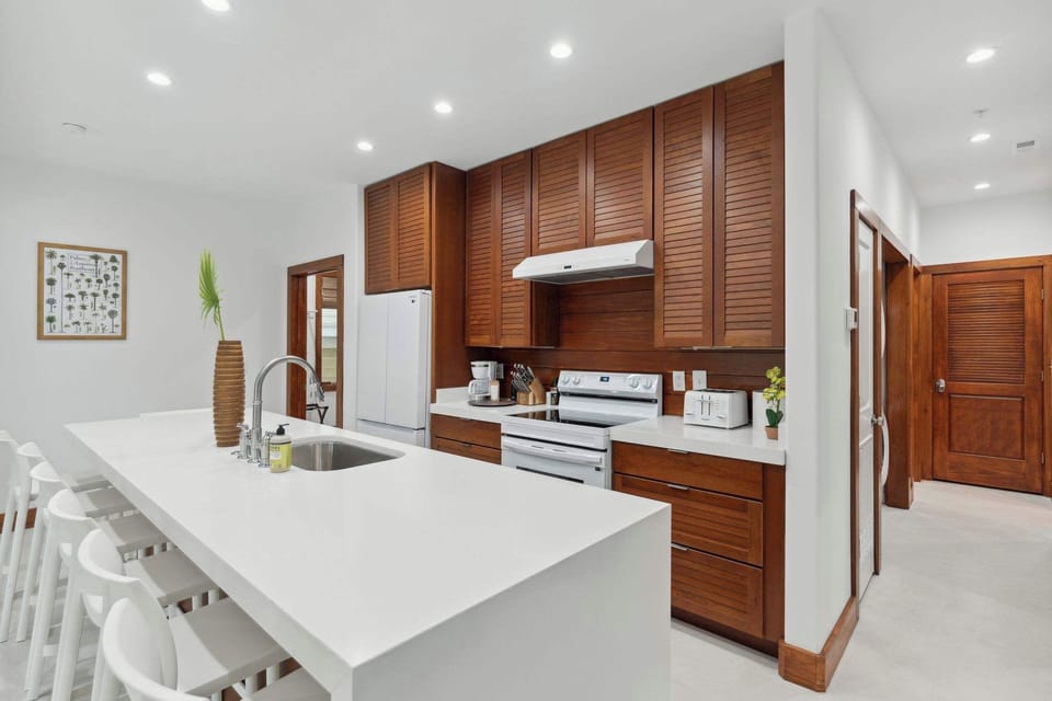 Full Stocked Kitchen