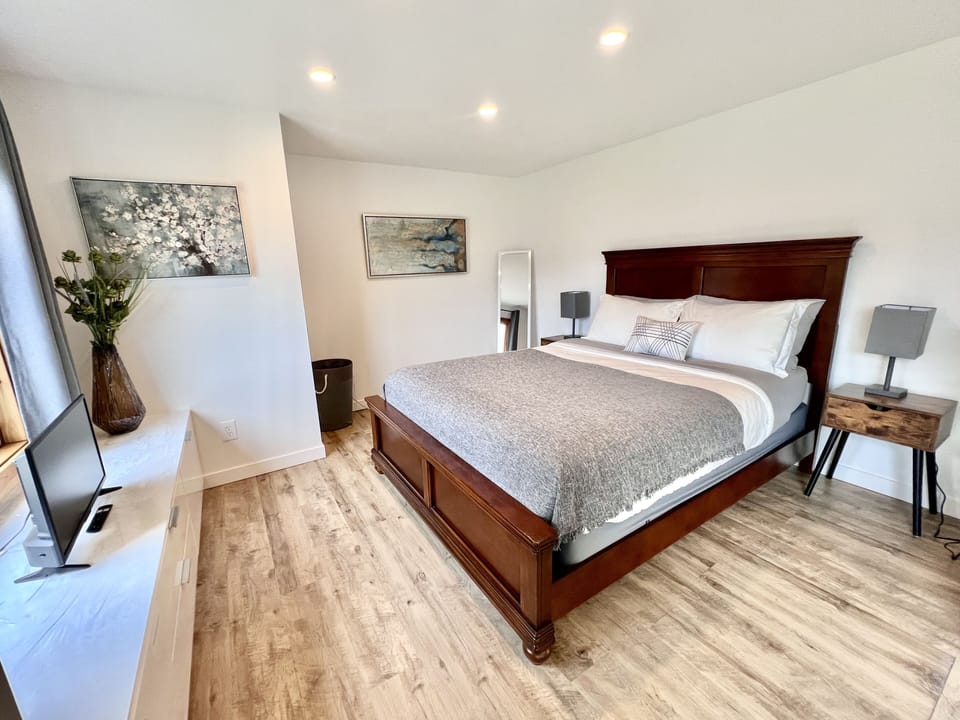 The bedroom 