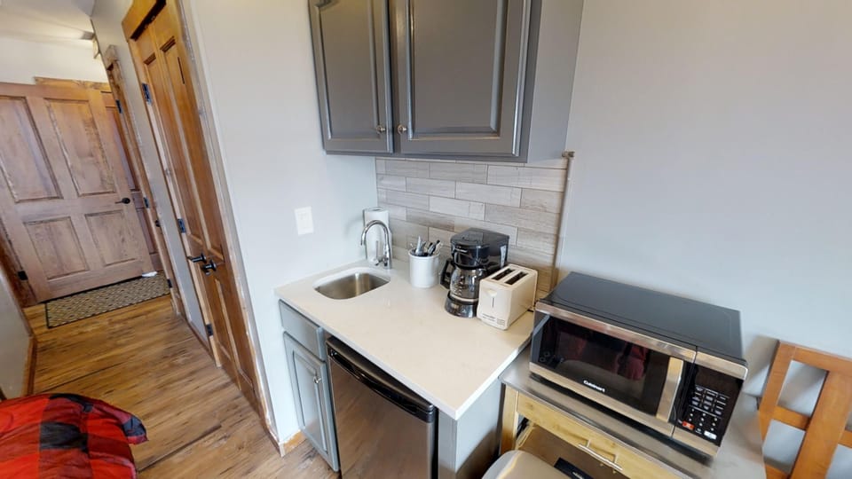 Indoors, Microwave, Oven, Kitchen, Sink