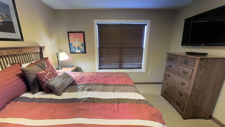 Indoors, Screen, Home Decor, Cushion, TV