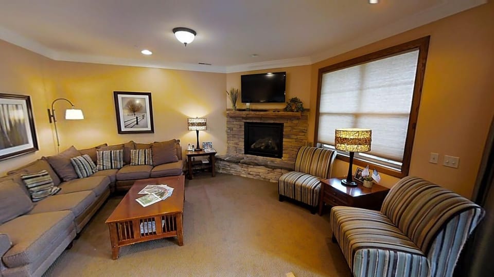 Living Room, Furniture, Indoors, Couch, Home Decor