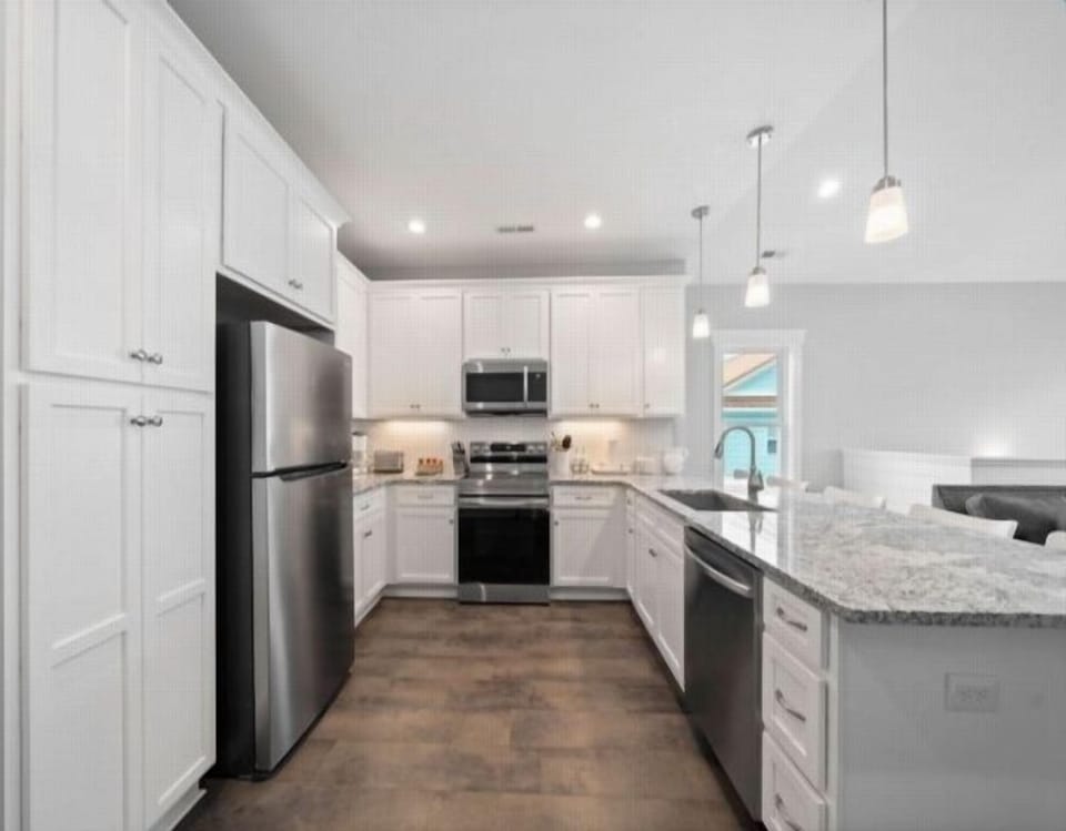 Indoors, Kitchen, Refrigerator, Microwave, Oven
