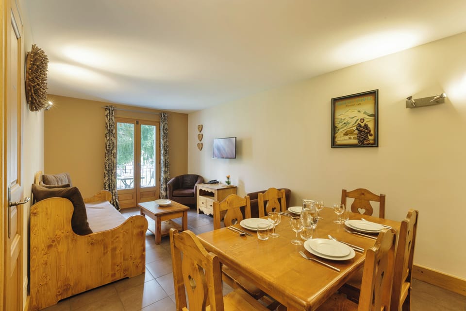 Living and dining room
