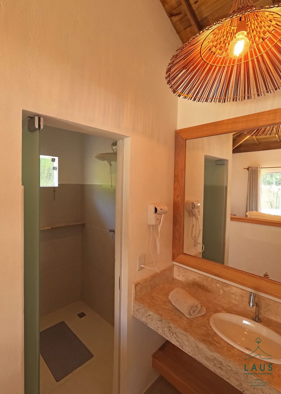 Exclusive Room | Bathroom | Shower, rainfall showerhead, designer toiletries, hair dryer