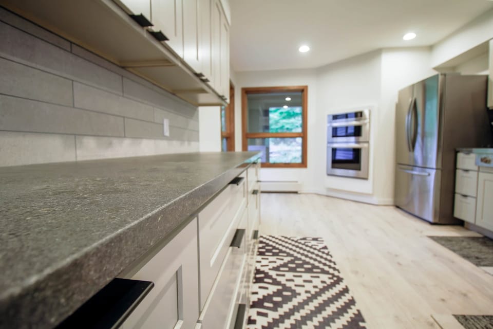Newly installed local Caesar Stone kitchen countertops.